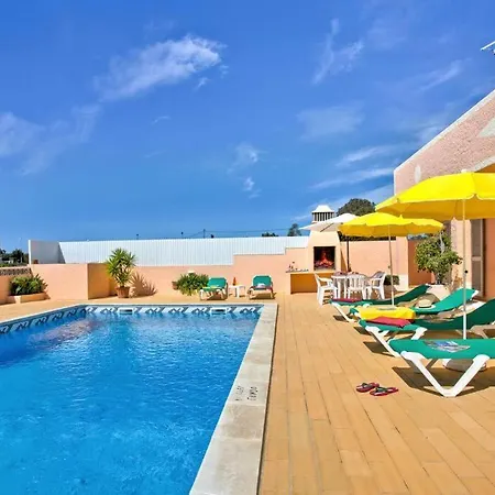 Villa Guita Family House