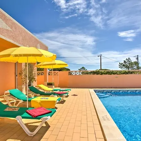Guita Family House Villa *