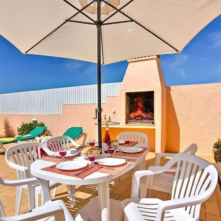 Villa Guita Family House